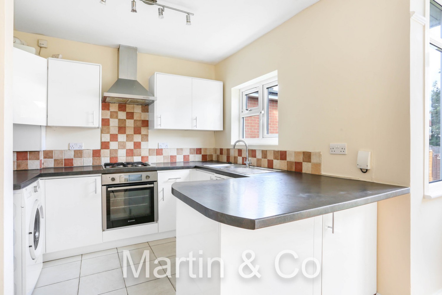 3 bedroom House for Sale Chatsworth Road, Sutton, Cheam, SM3 SM3