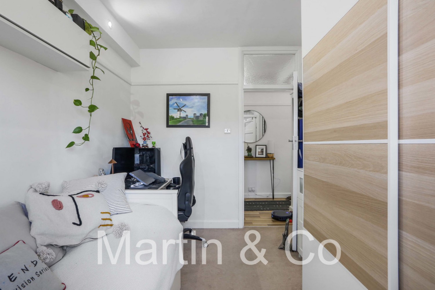 Bushey Road, Raynes Park, SW20