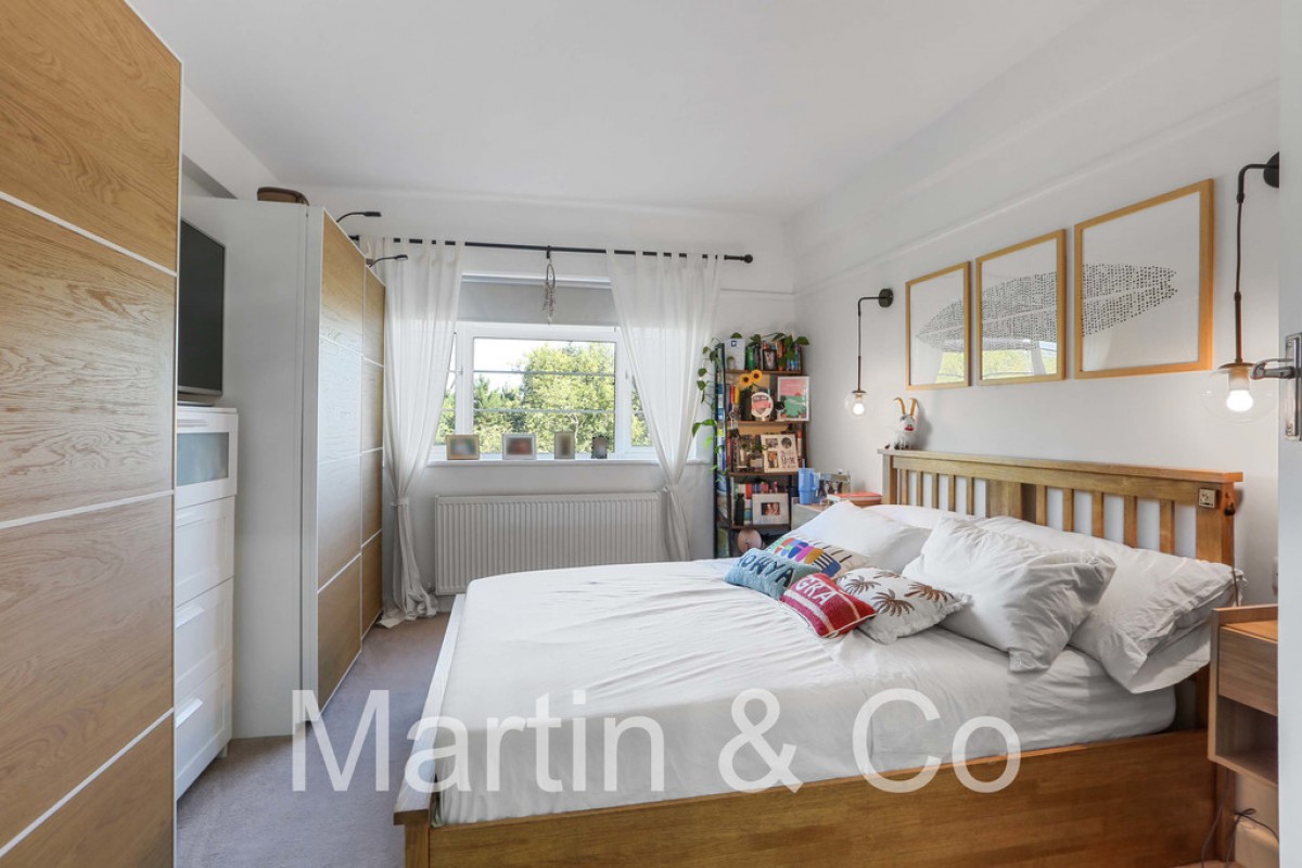 Bushey Road, Raynes Park, SW20