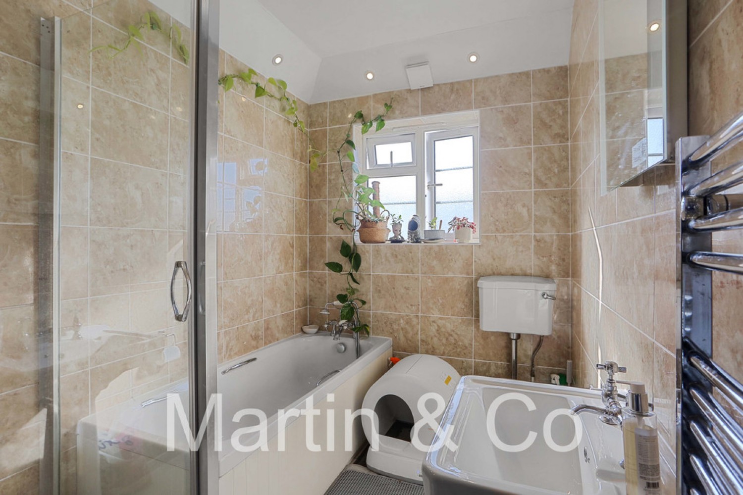 Bushey Road, Raynes Park, SW20