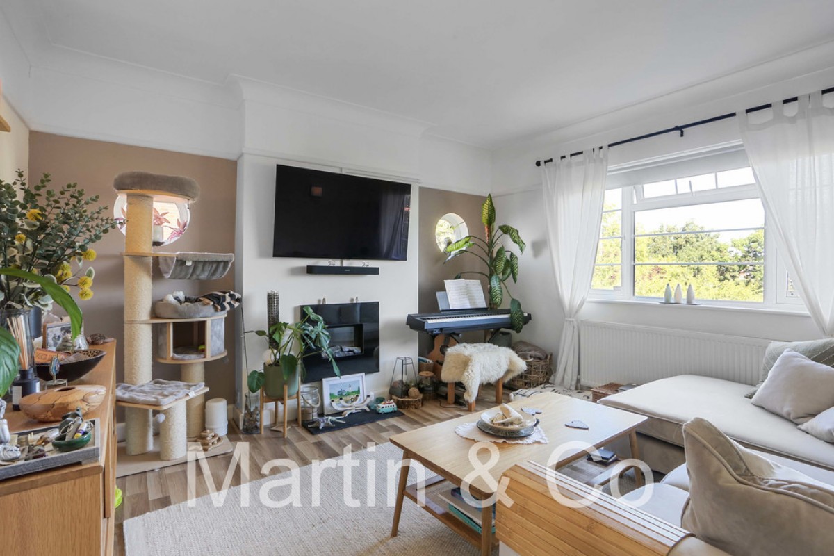 Bushey Road, Raynes Park, SW20
