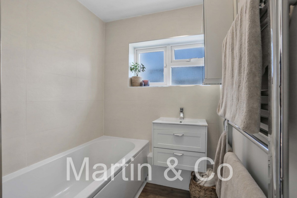 Dudley Drive, Morden, SM4