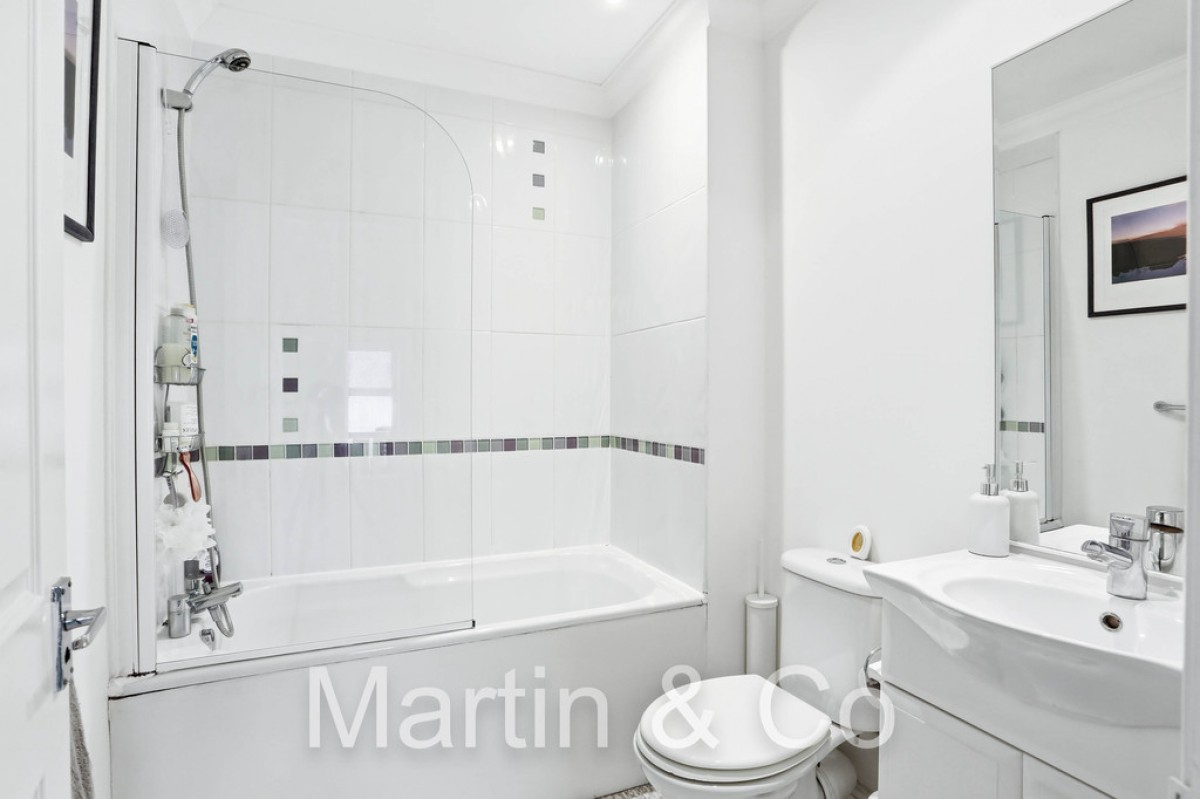 Woodstock Rise, Sutton, SM3