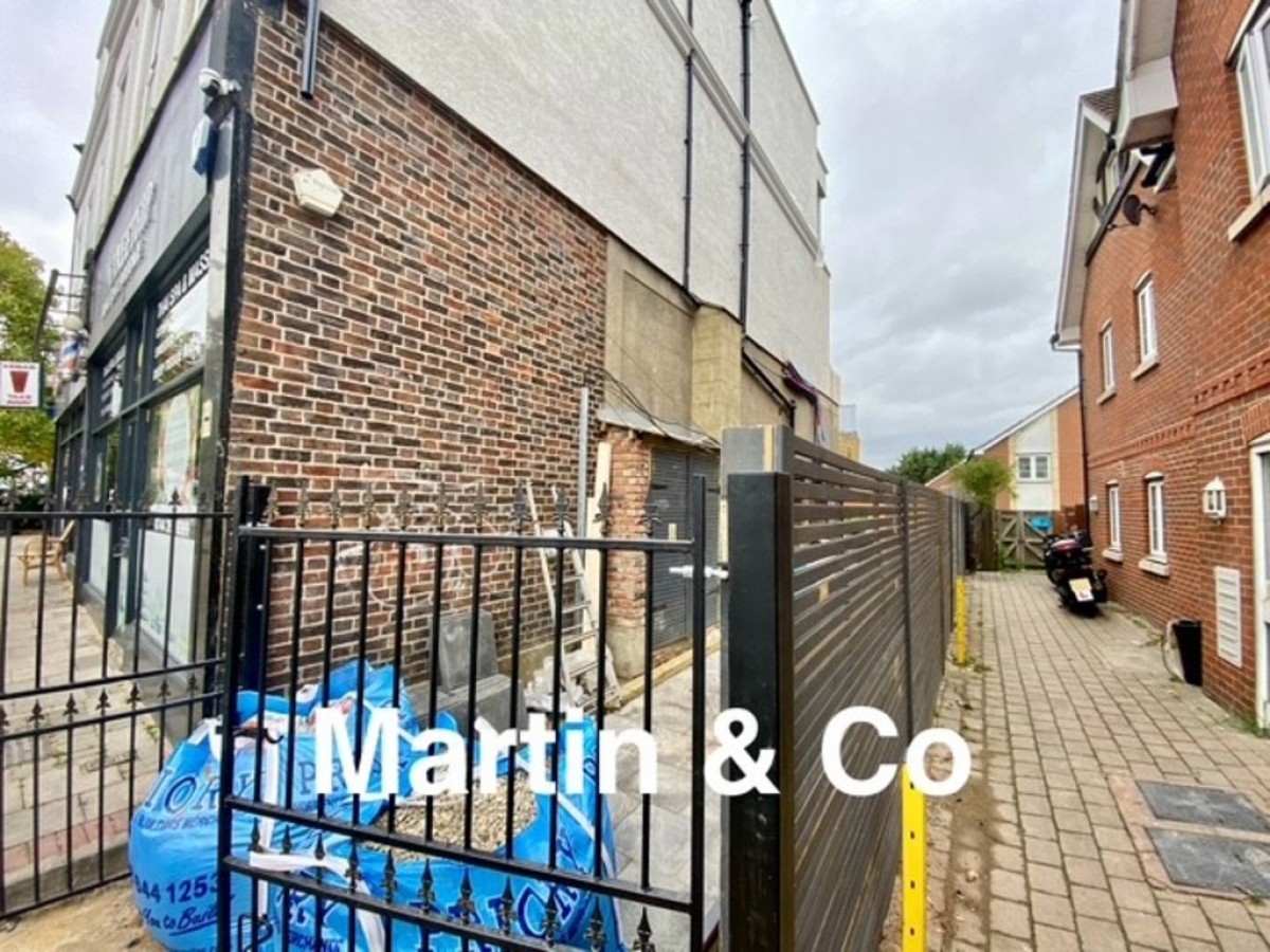 North Cheam, KT4