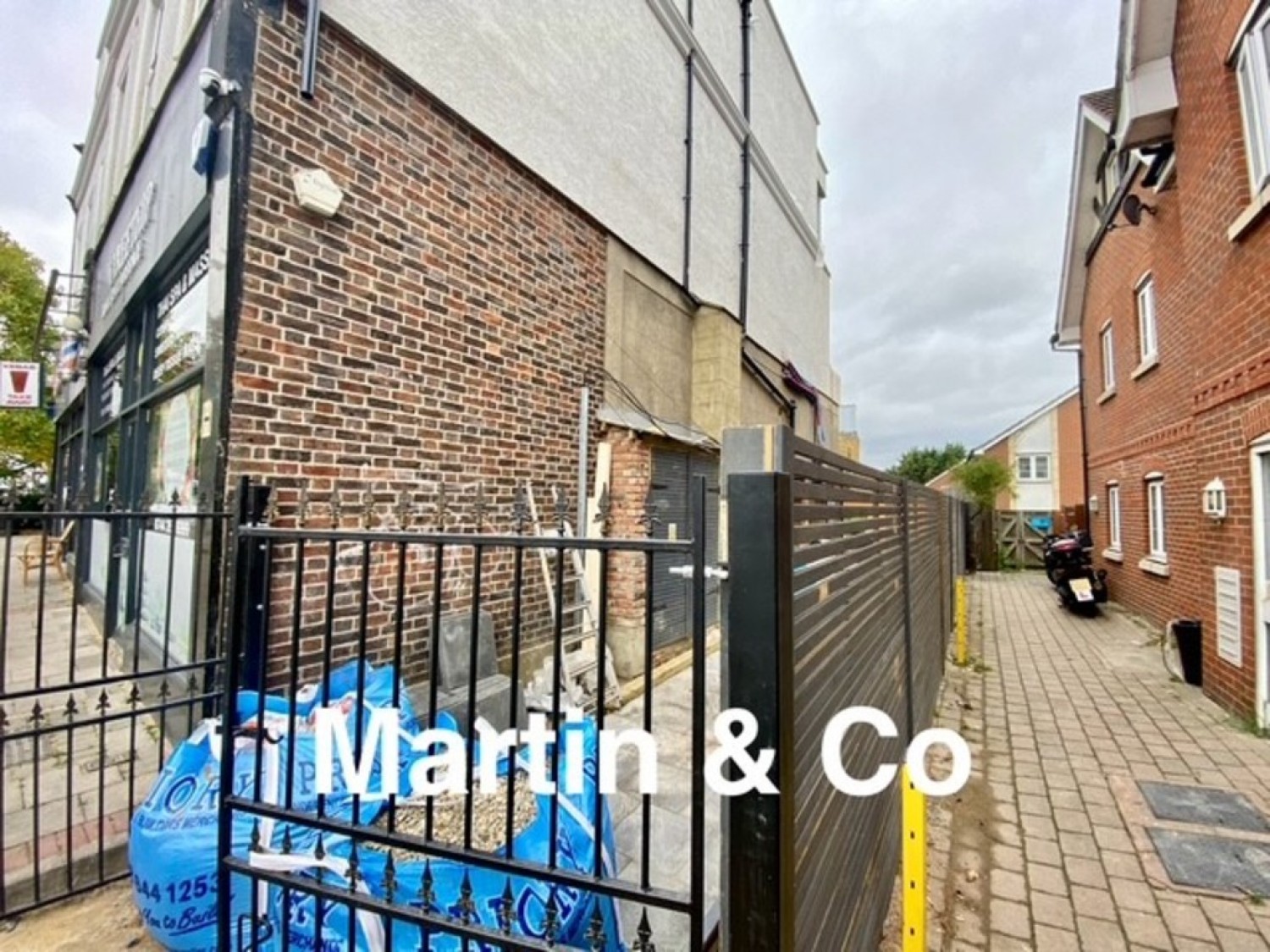 North Cheam, KT4