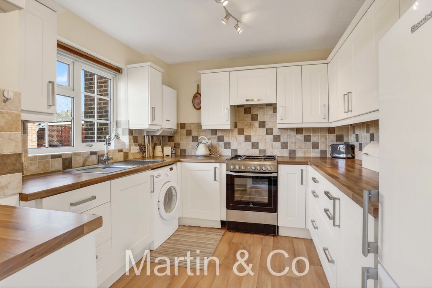 2 bedroom House for Sale Nova Mews, Sutton, SM3