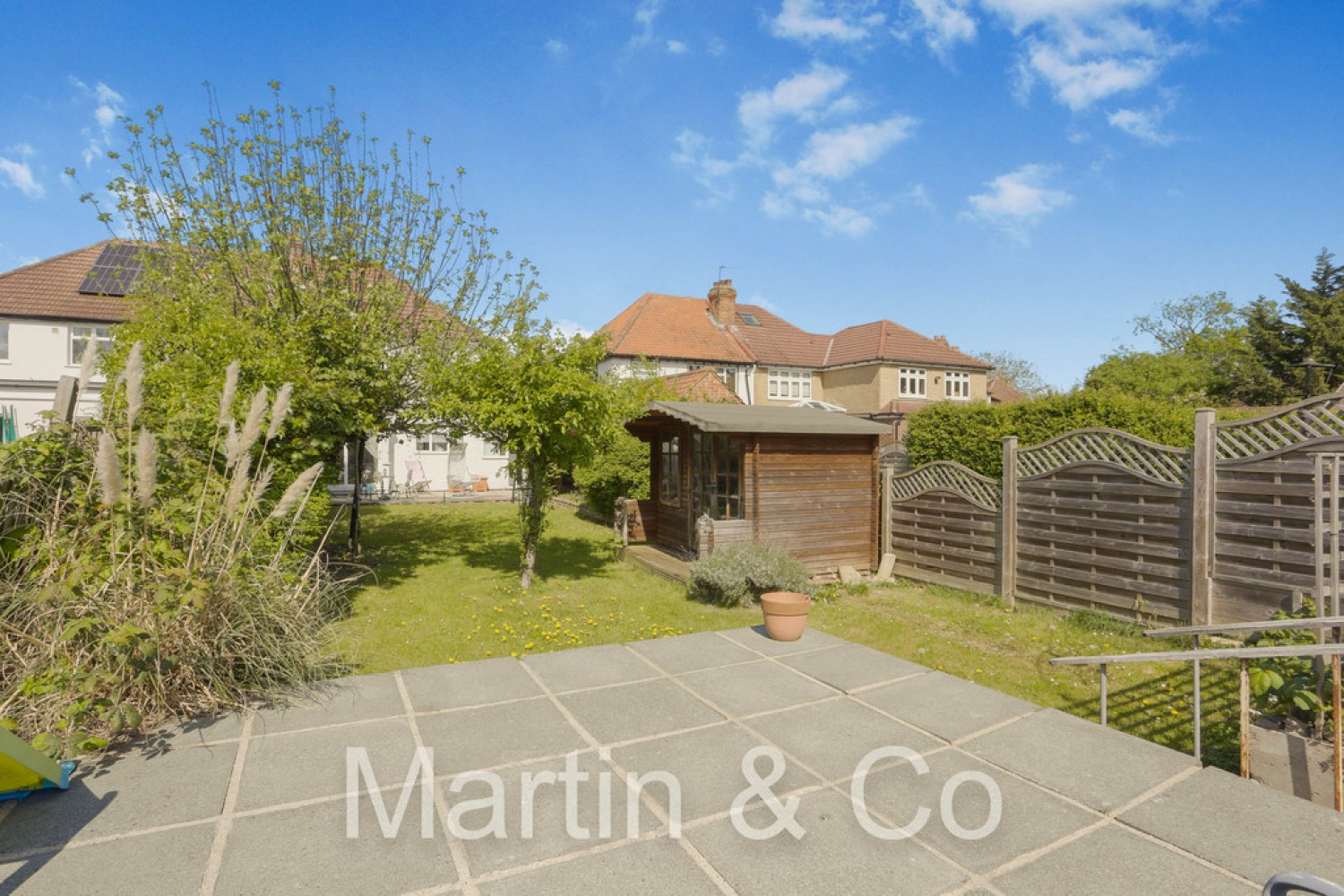 3 bedroom House for Sale Ash Road, Sutton, Cheam, SM3