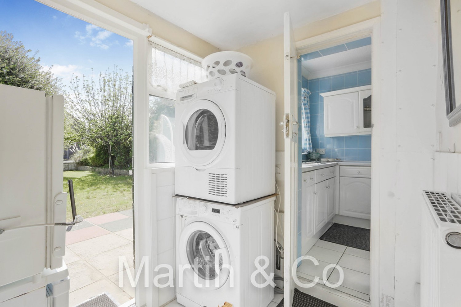 3 bedroom House for Sale Ash Road, Sutton, Cheam, SM3