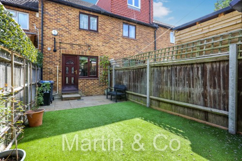 Connaught Gardens, Morden, SM4