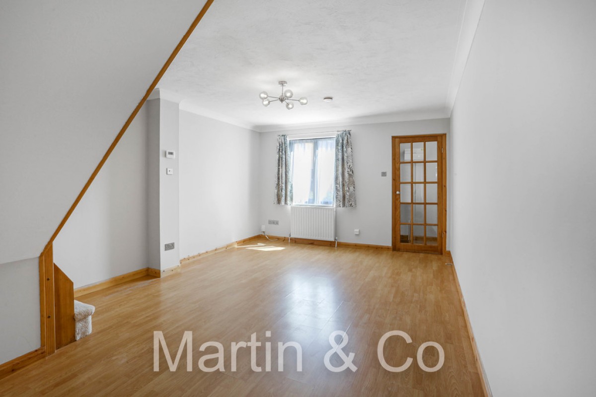 Connaught Gardens, Morden, SM4