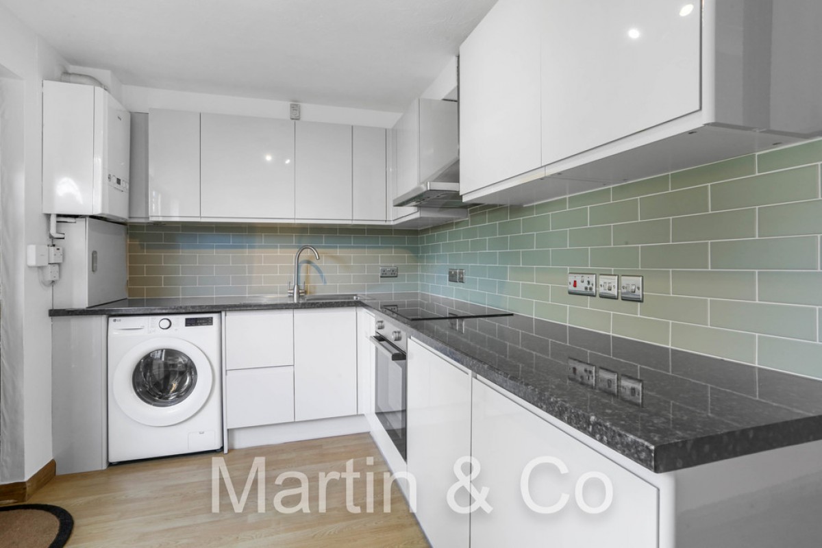Connaught Gardens, Morden, SM4