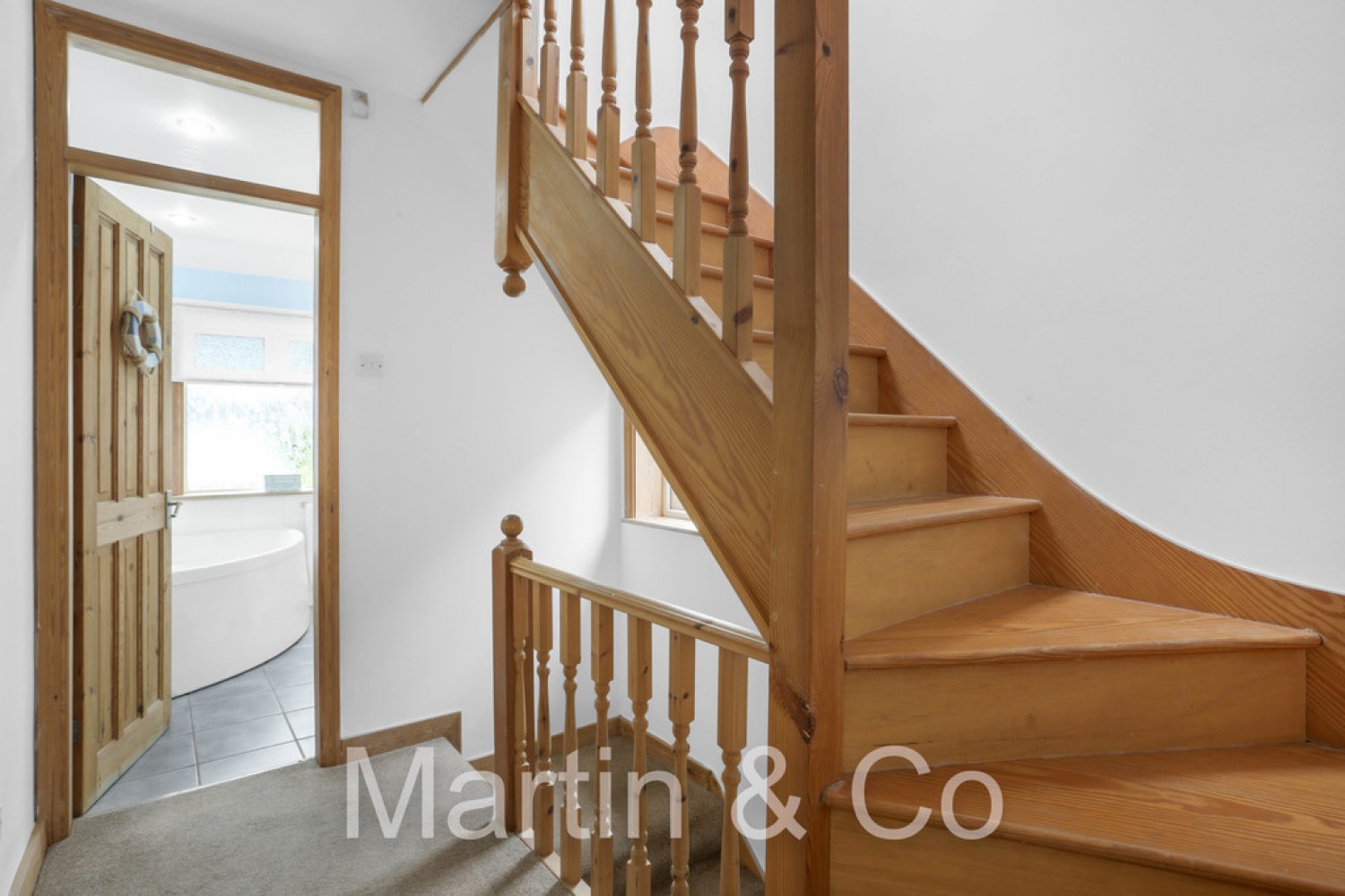 4 bedroom House for Sale Ash Road, Sutton, Cheam, SM3