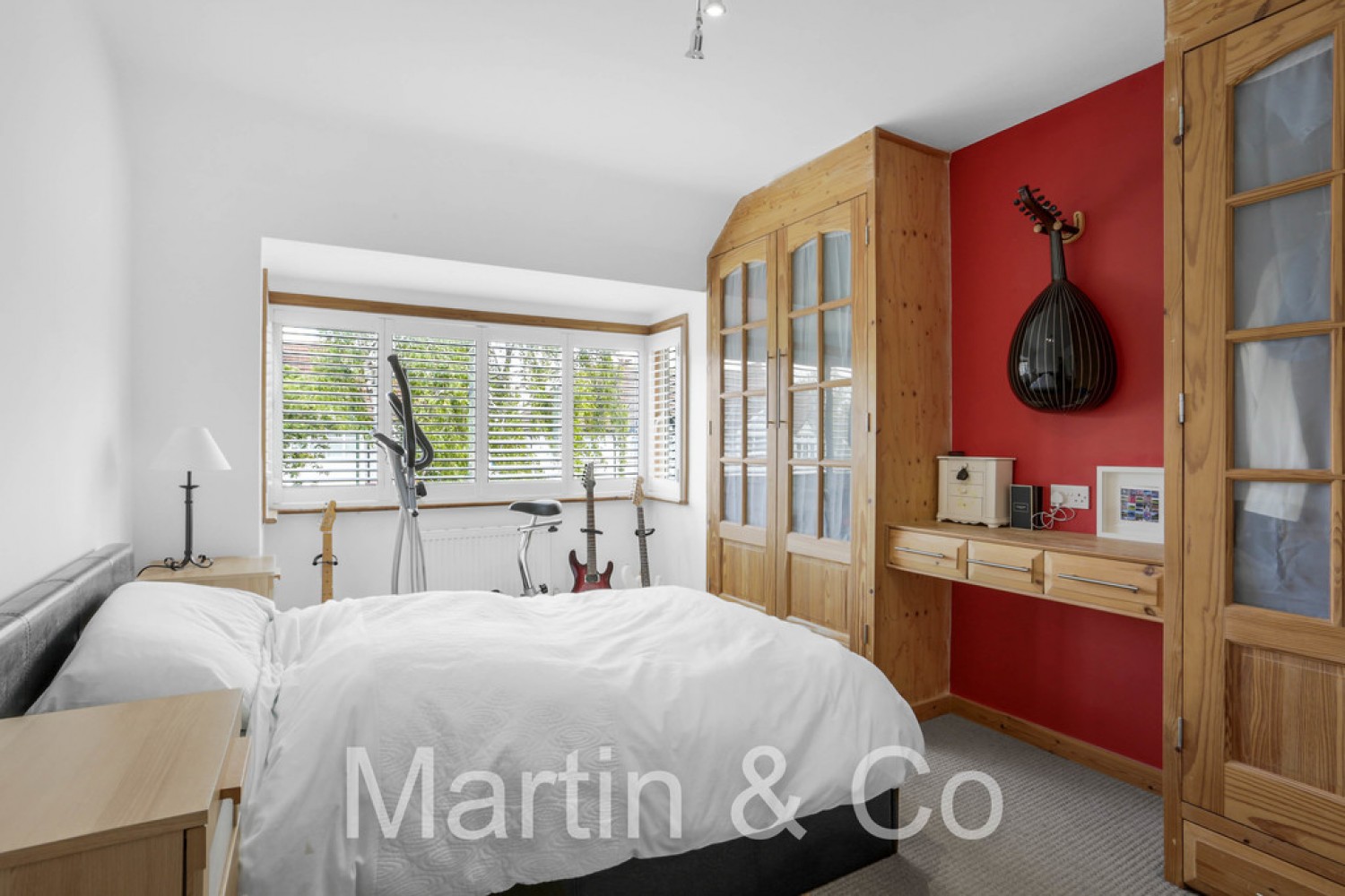 4 bedroom House for Sale Ash Road, Sutton, Cheam, SM3