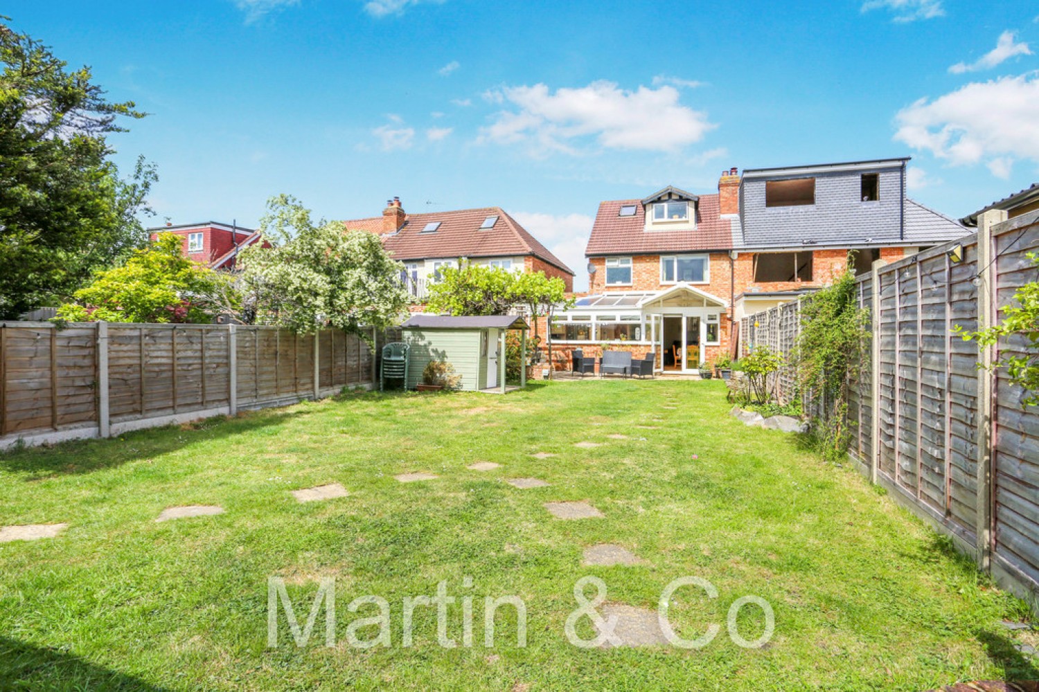 4 bedroom House for Sale Ash Road, Sutton, Cheam, SM3