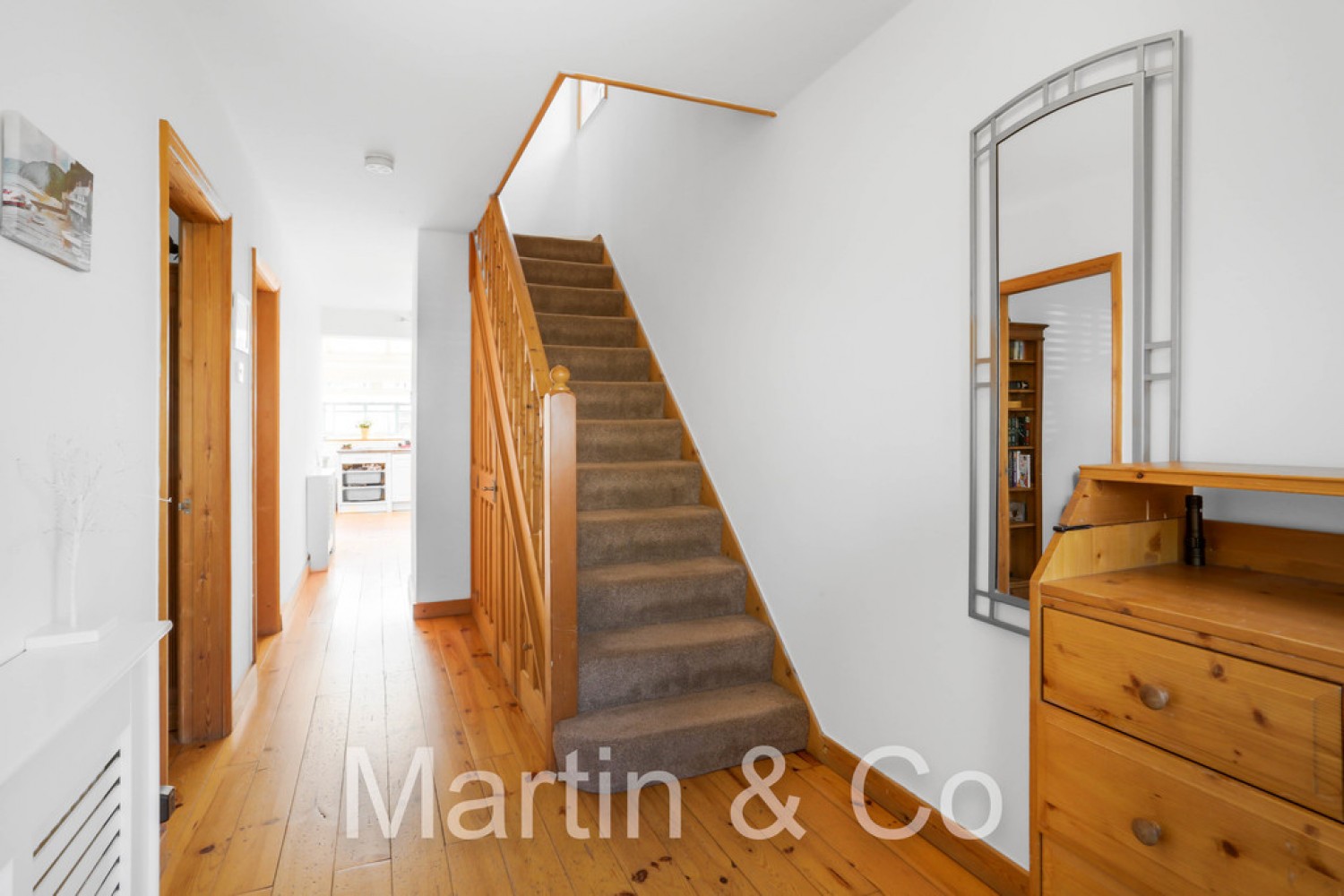 4 bedroom House for Sale Ash Road, Sutton, Cheam, SM3