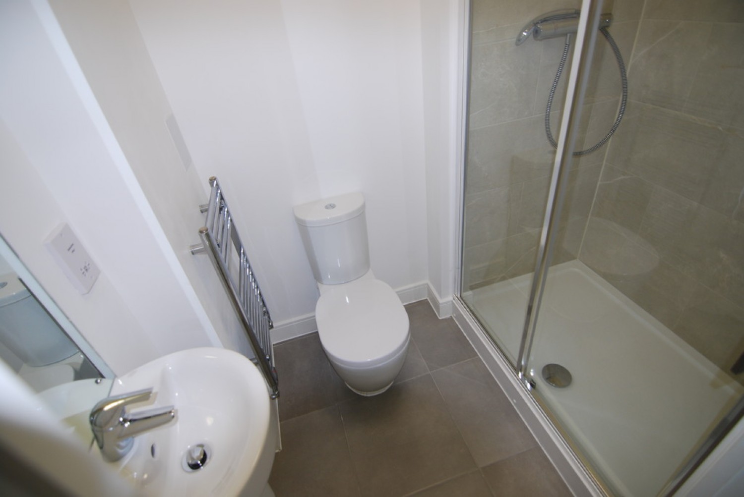 2 bedroom Flat for Sale Sovereign Way, Tonbridge