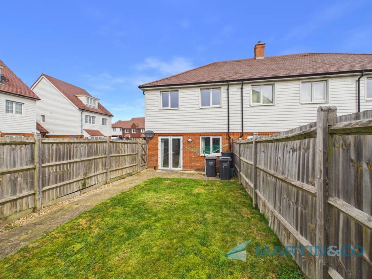 Thiepval Drive, Somerhill Green