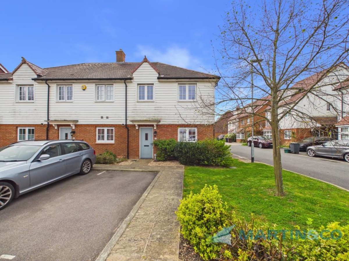 Thiepval Drive, Somerhill Green