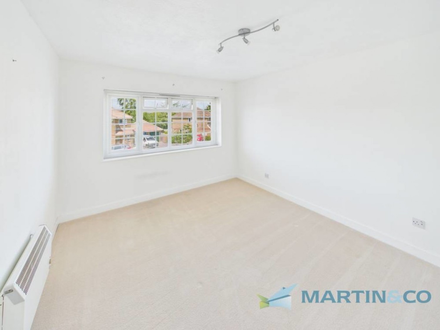 2 bedroom Flat for Letting Cramptons Road, Sevenoaks