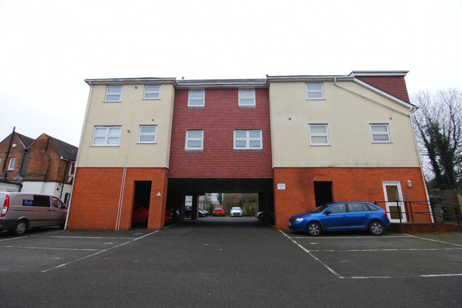 2 bedroom Flat for Letting St Eanswythes Court