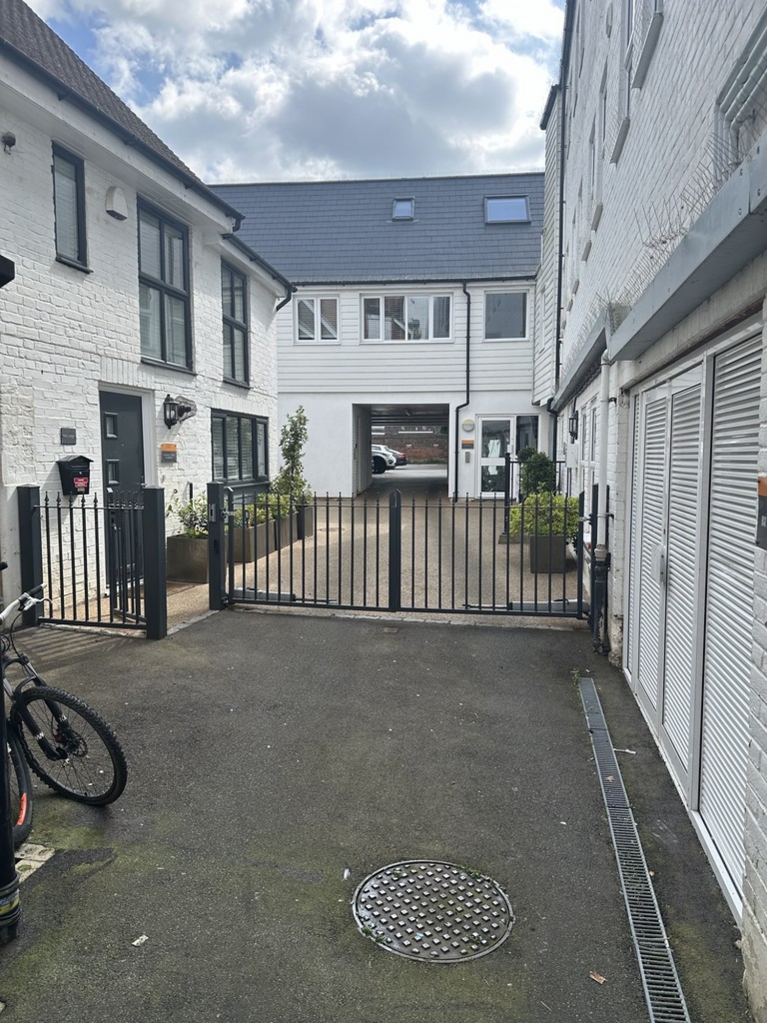 2 bedroom Flat in 133a High Street