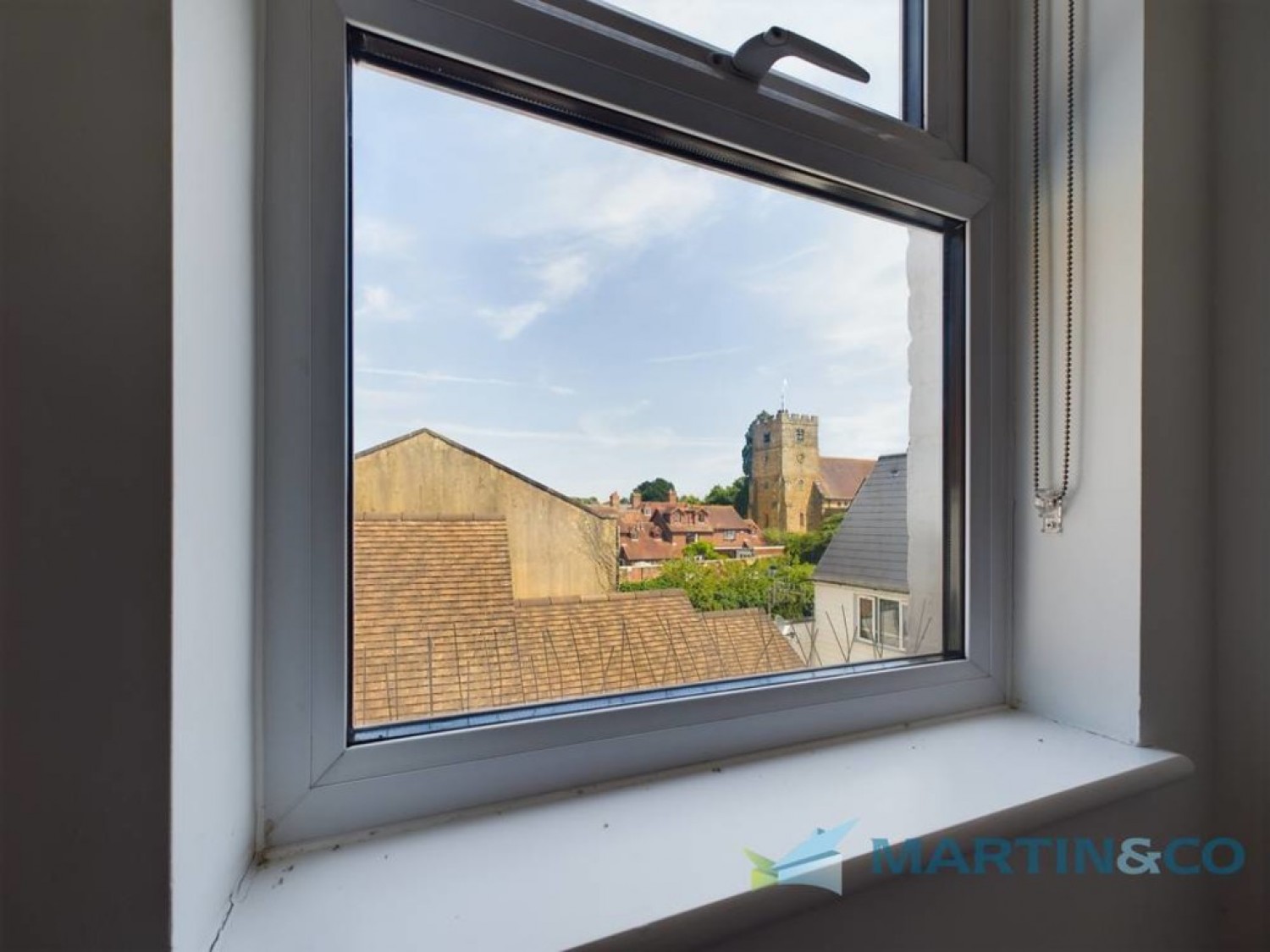 2 bedroom Flat in 133a High Street