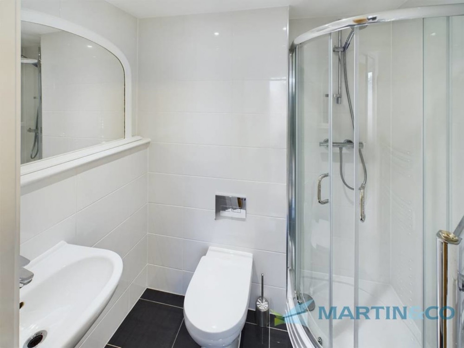 2 bedroom Flat in 133a High Street