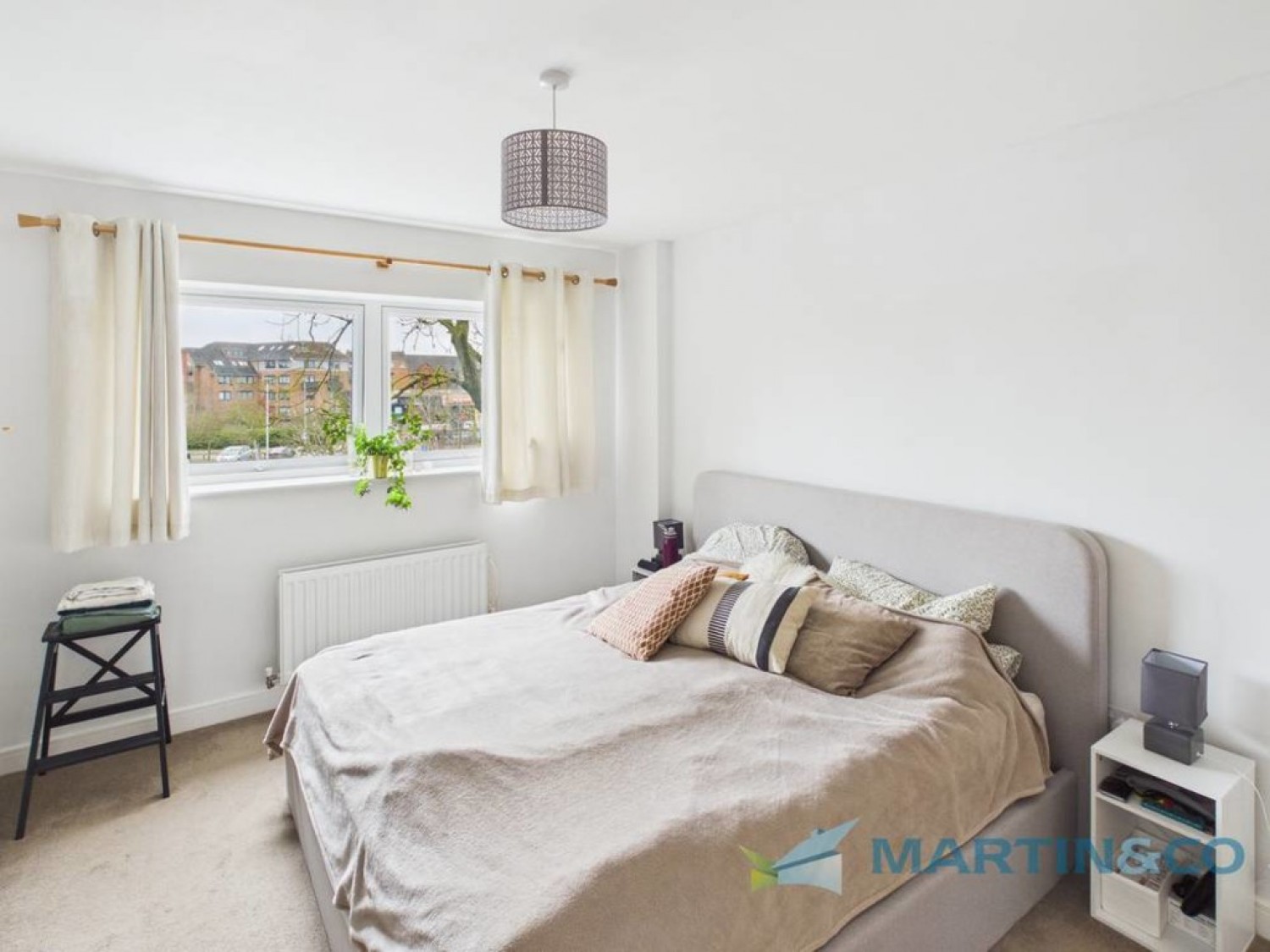 1 bedroom Flat for Sale Sovereign Way, Tonbridge