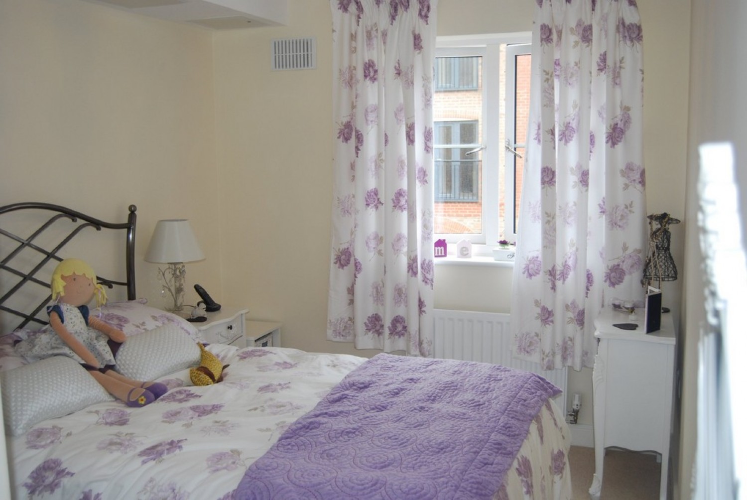 2 bedroom Flat for Sale Medway Wharf Road, Tonbridge