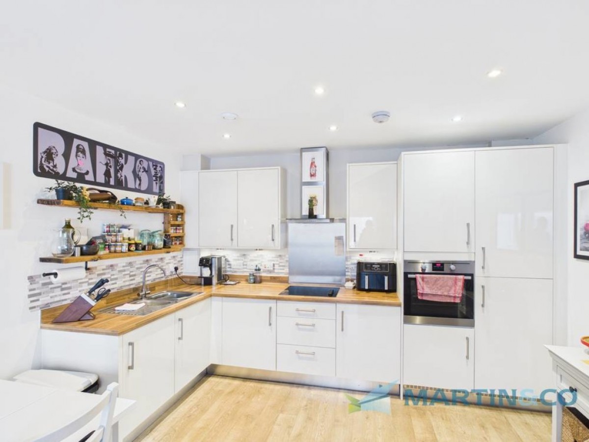 Sovereign Way, Tonbridge