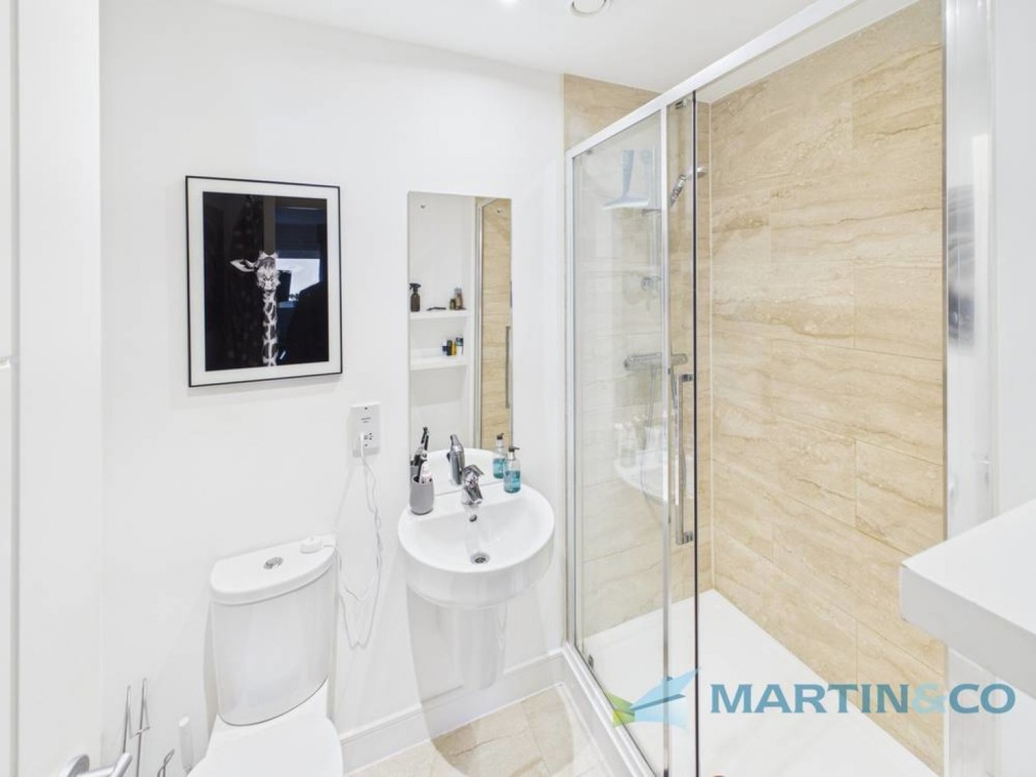 2 bedroom Flat for Sale Sovereign Way, Tonbridge