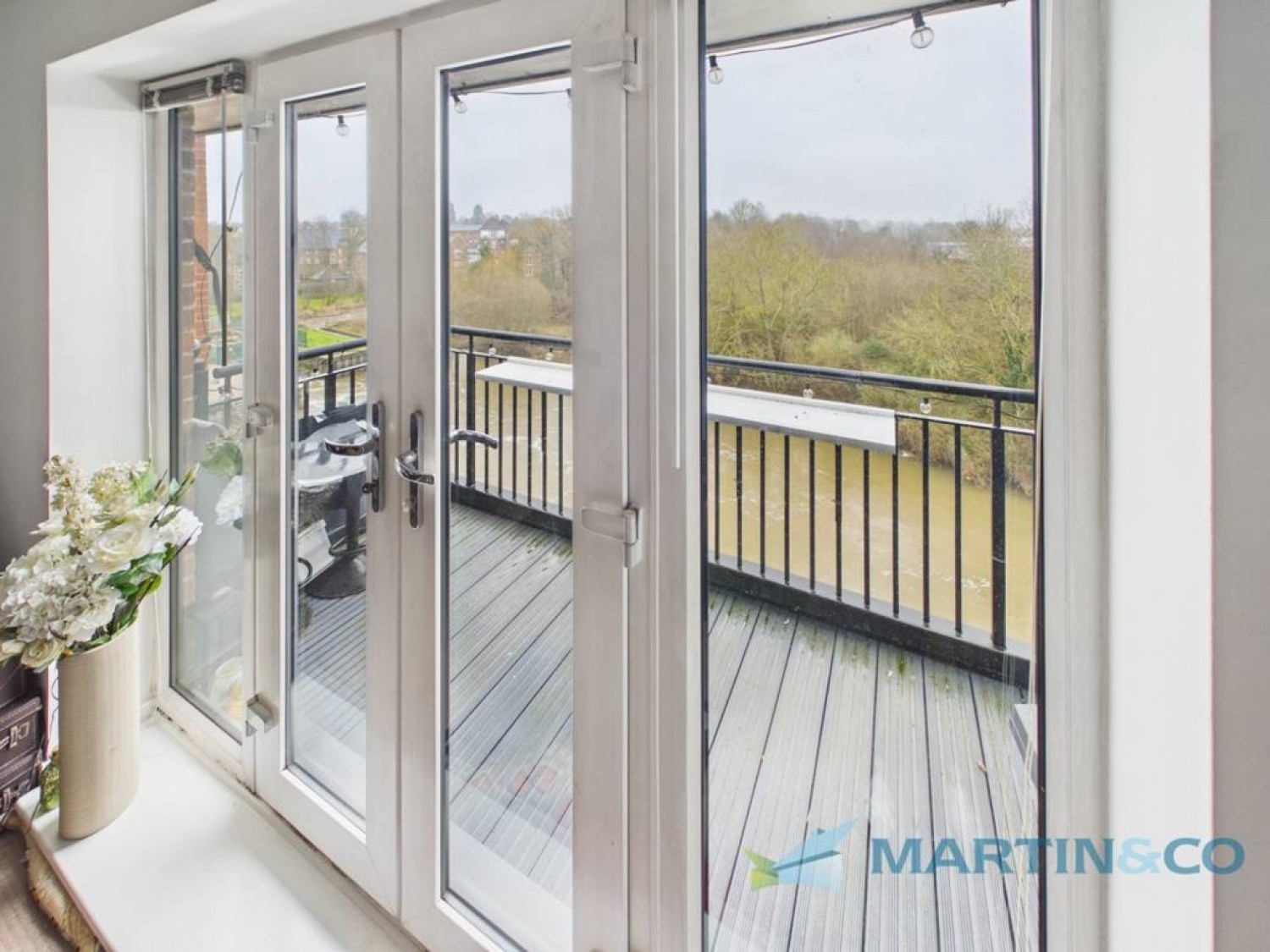 2 bedroom Flat for Sale Medway Wharf Road, Tonbridge