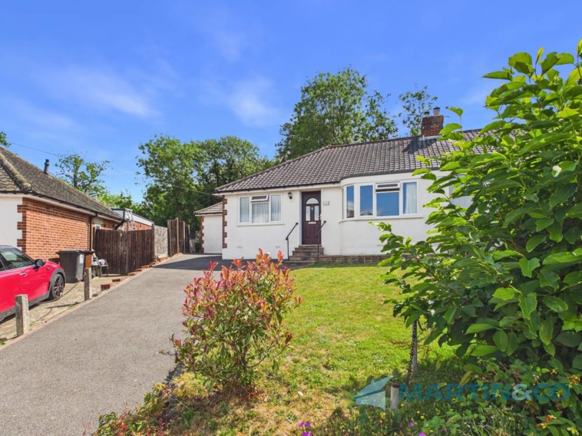 Oaklands Way, Hildenborough