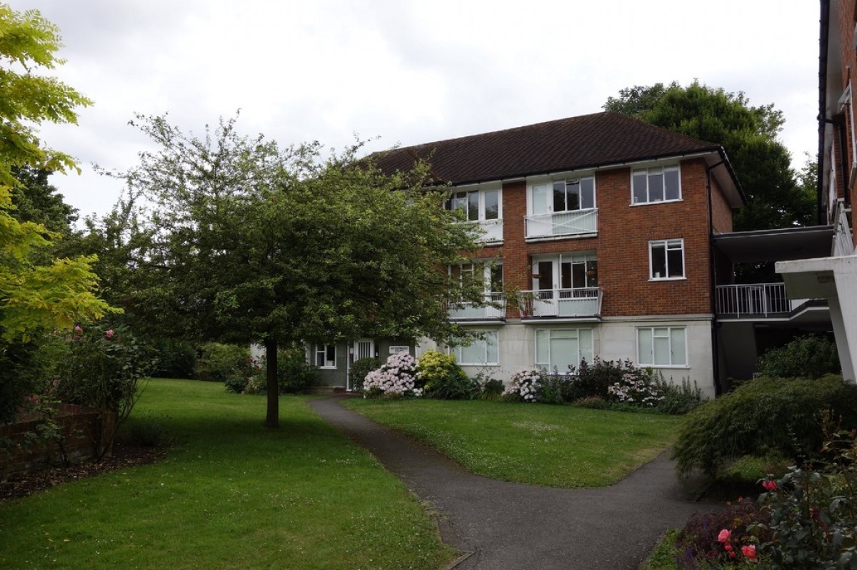 Hitherwood Drive, London, Greater London