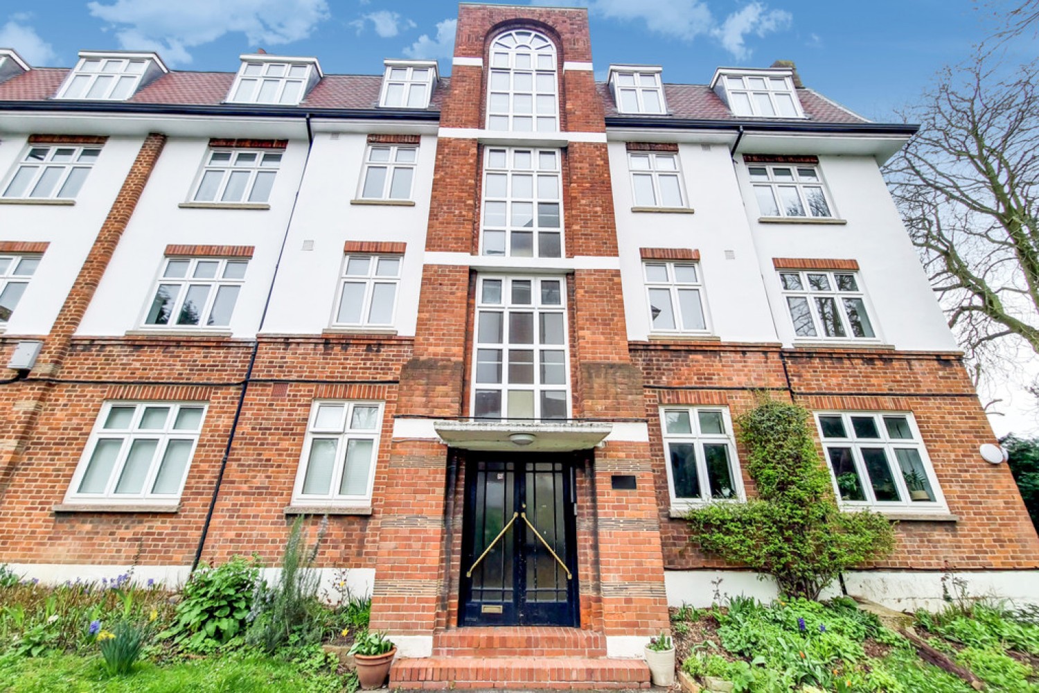 Highlands Court, Crystal Palace