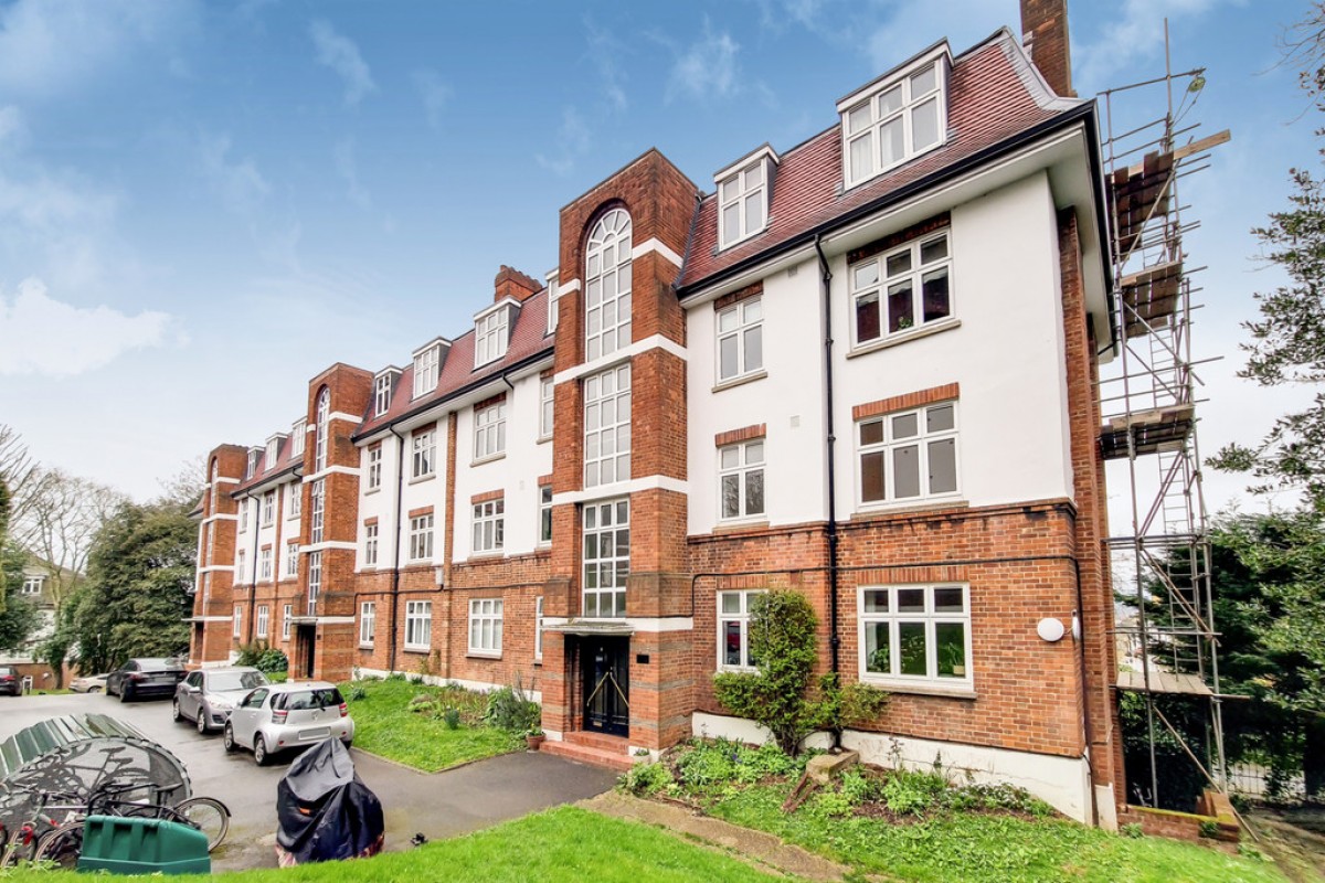 Highlands Court, Crystal Palace