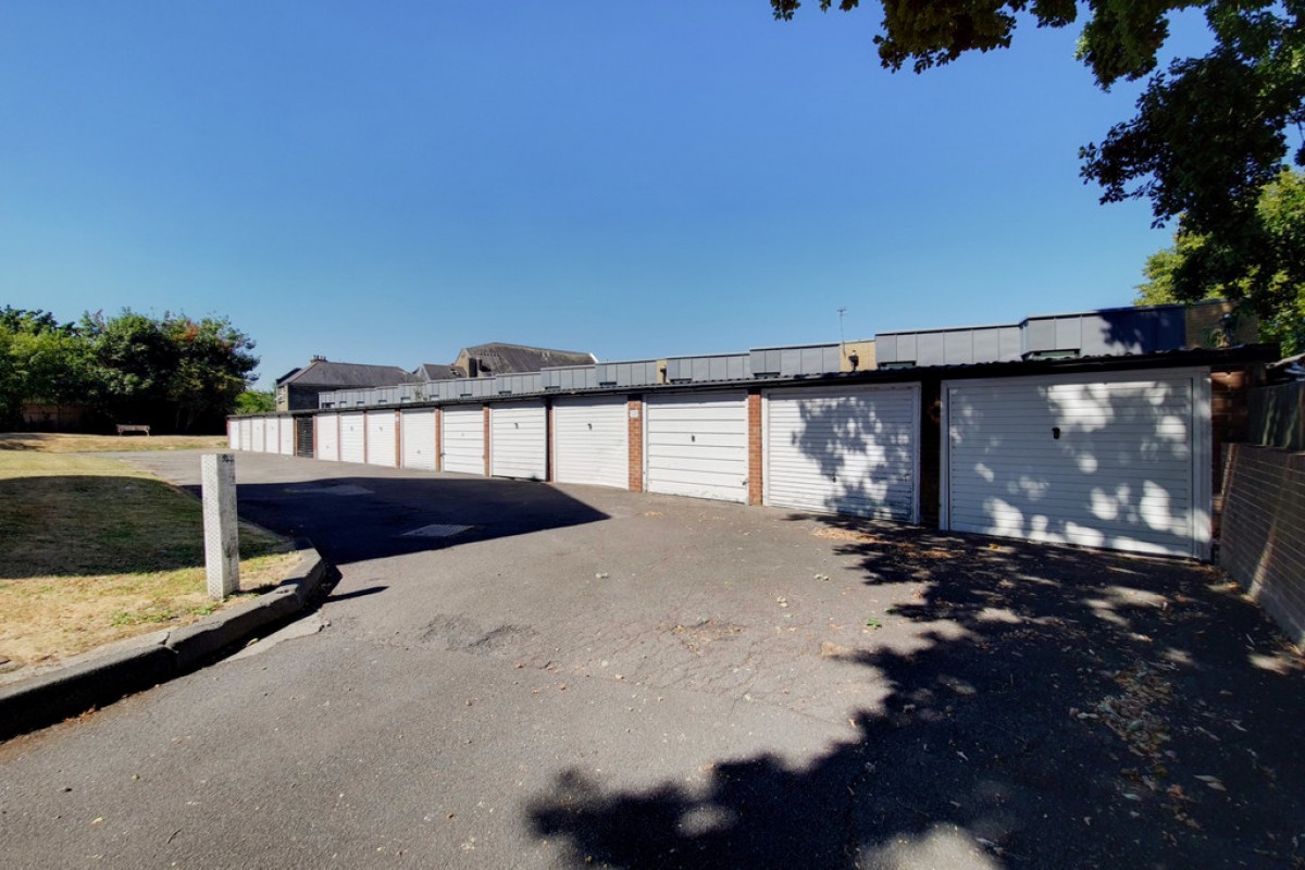 Oaks Avenue, Gipsy Hill, London