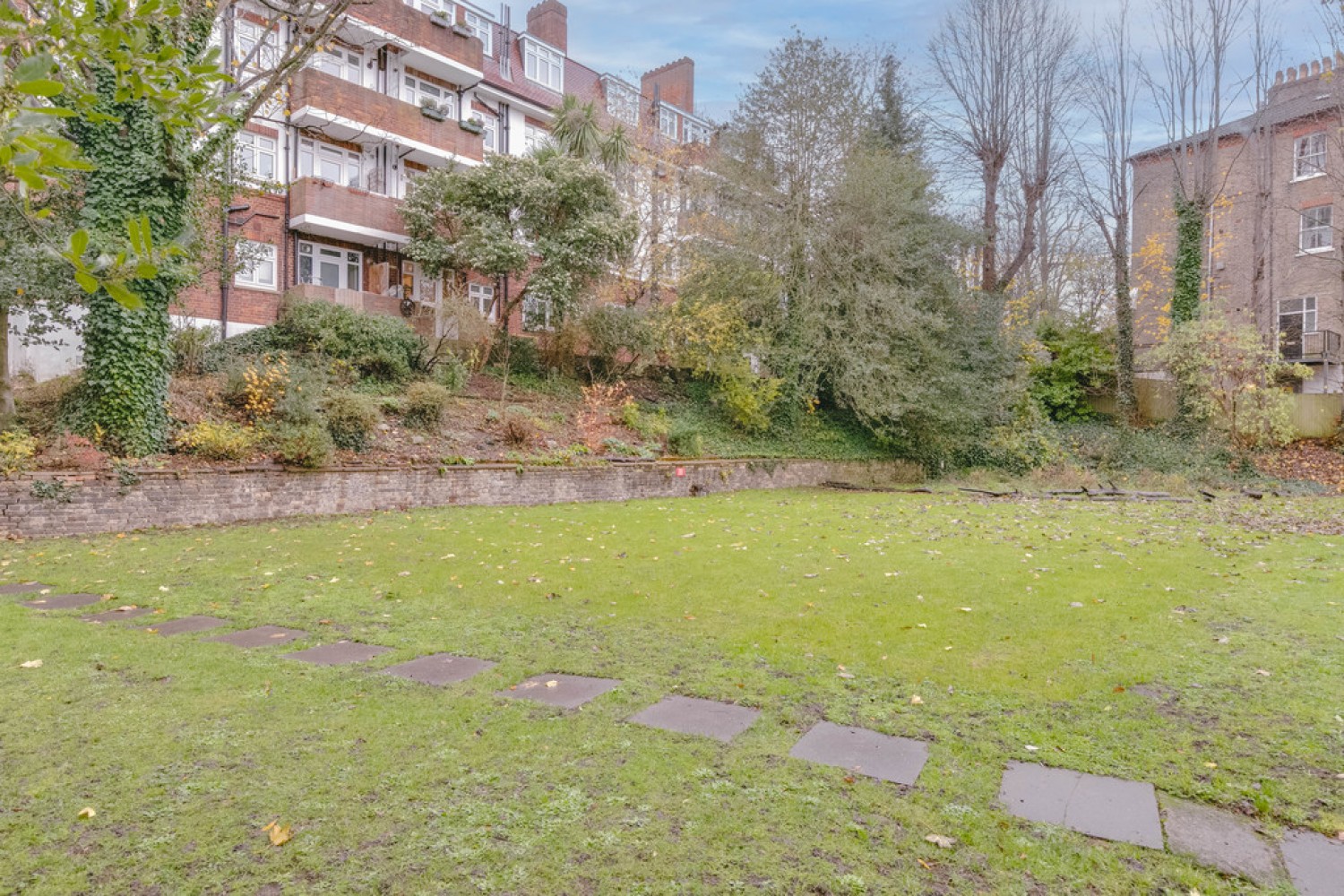 2 bedroom Flat in Upper Norwood, London