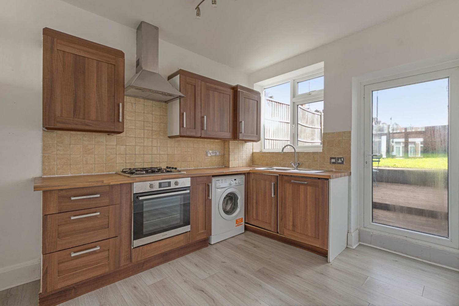 2 bedroom Flat for Sale Upper Norwood, London, Greater London