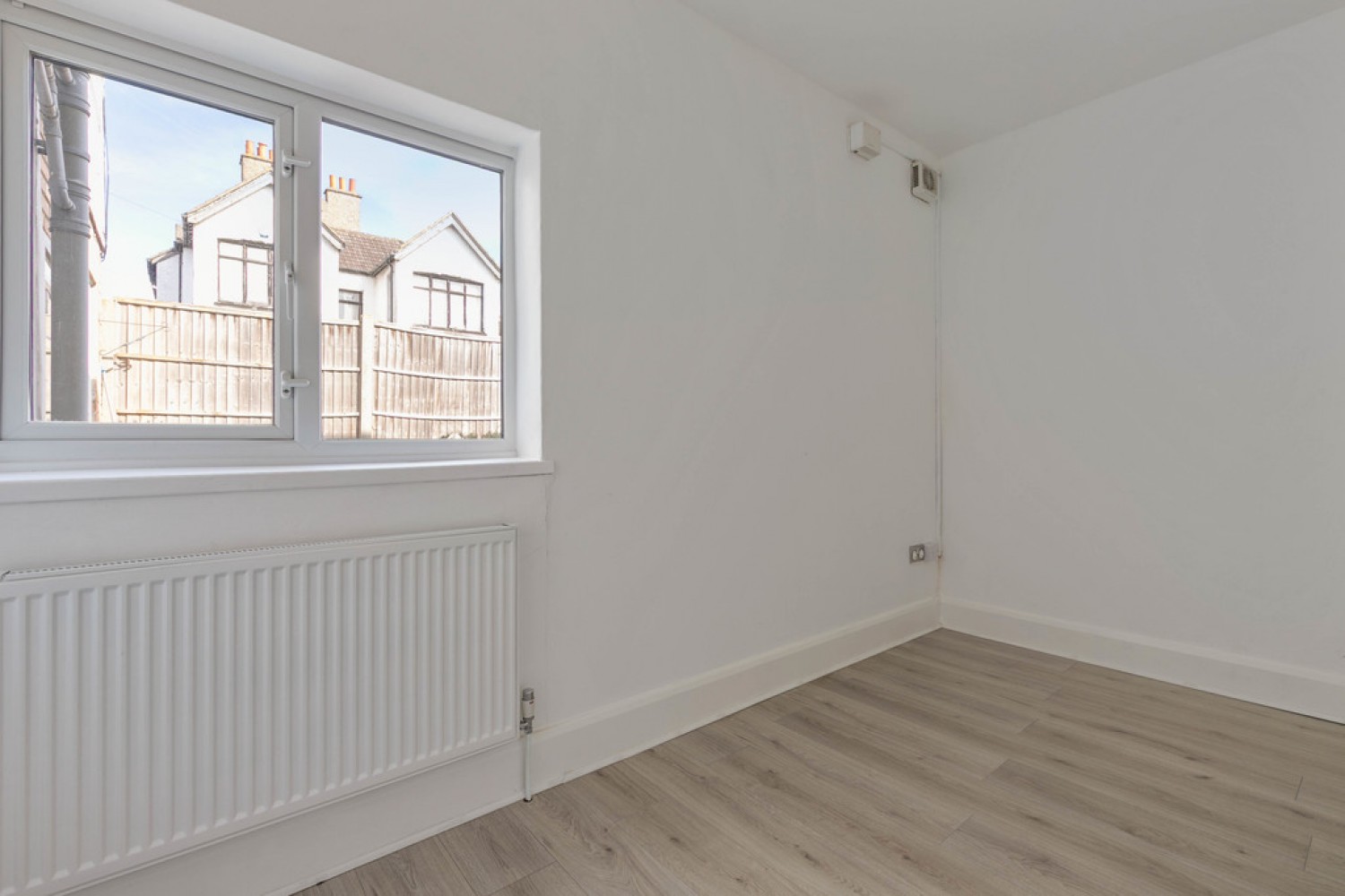 2 bedroom Flat for Sale Upper Norwood, London, Greater London