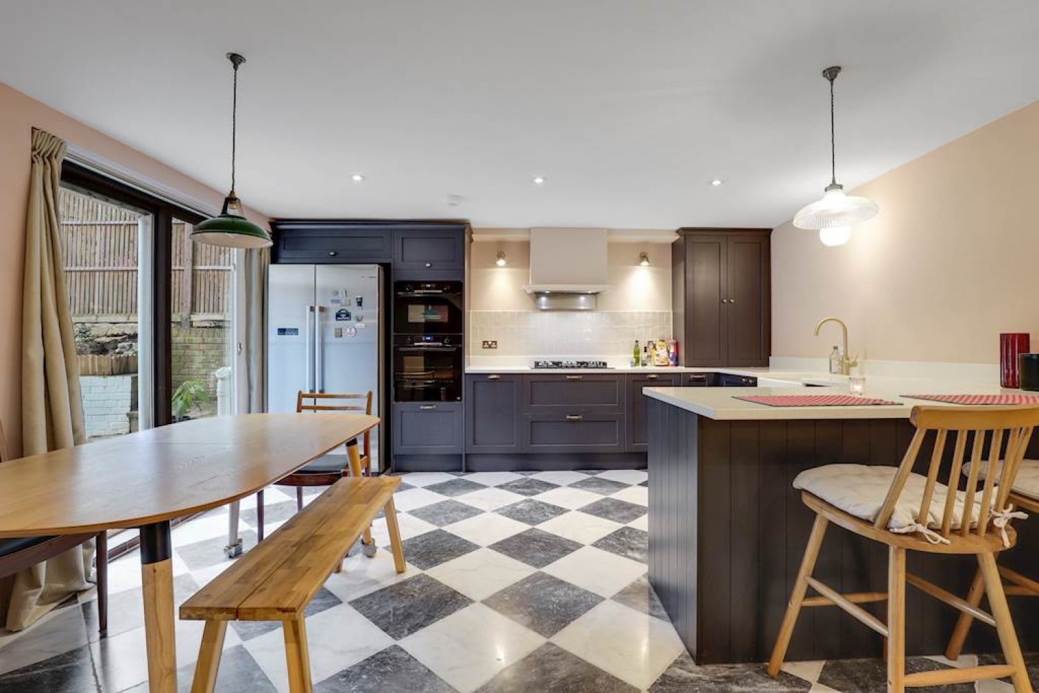 2 bedroom Flat in Crystal Palace, London, Greater London