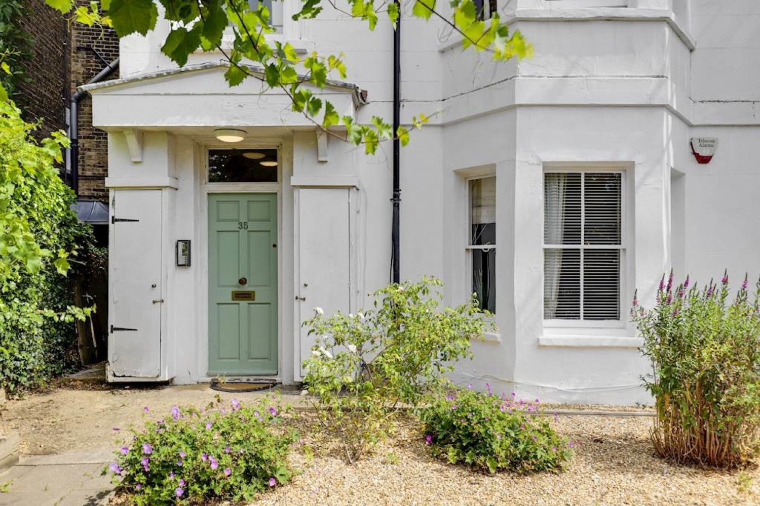 2 bedroom Flat in Crystal Palace, London, Greater London