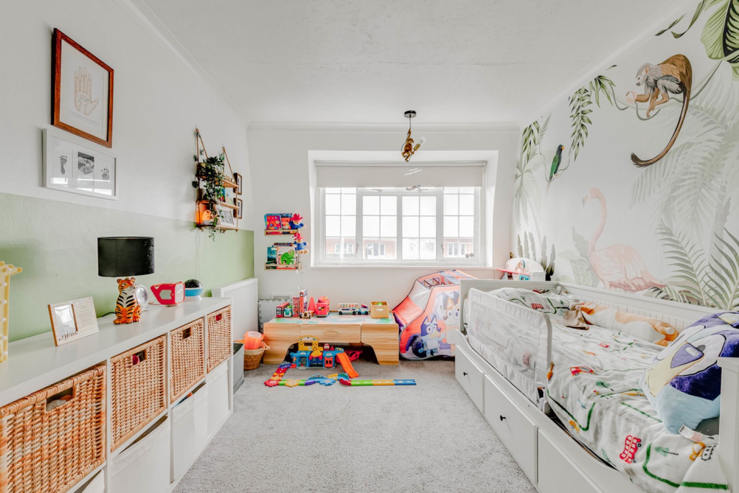 3 bedroom Flat in Beulah Hill, Upper Norwood, Croydon