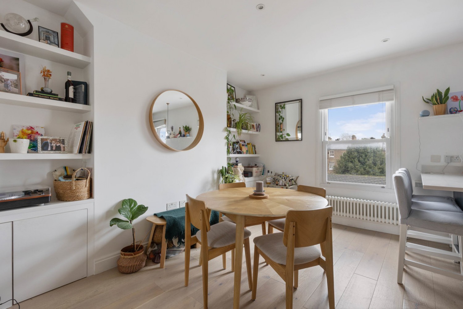 2 bedroom Flat in Camberwell, London, England