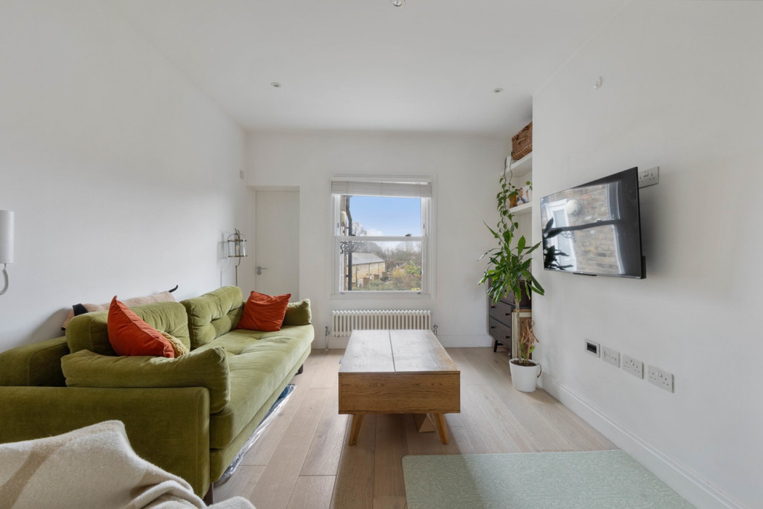 2 bedroom Flat in Camberwell, London, England