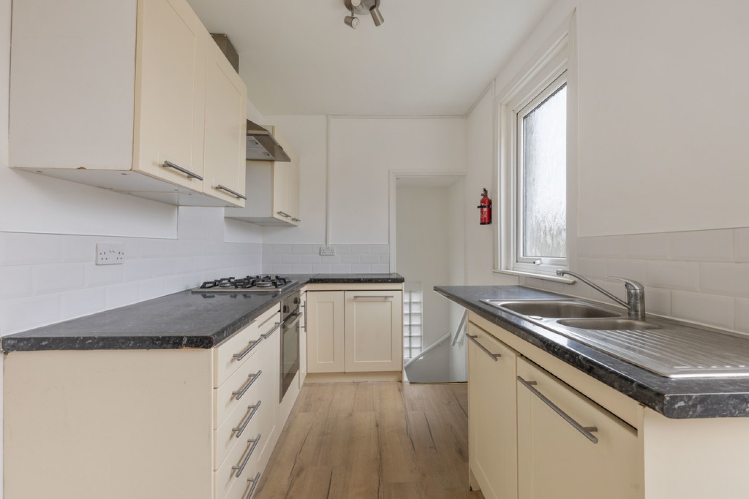 3 bedroom Flat for Sale Thornton Heath, London, Greater London