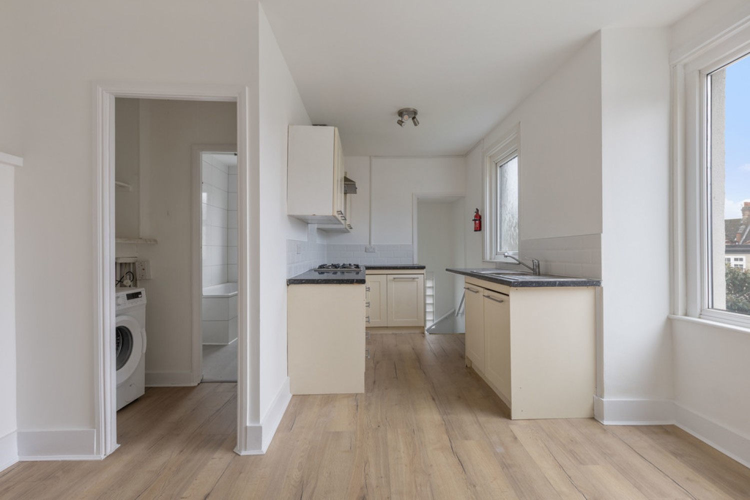 3 bedroom Flat for Sale Thornton Heath, London, Greater London
