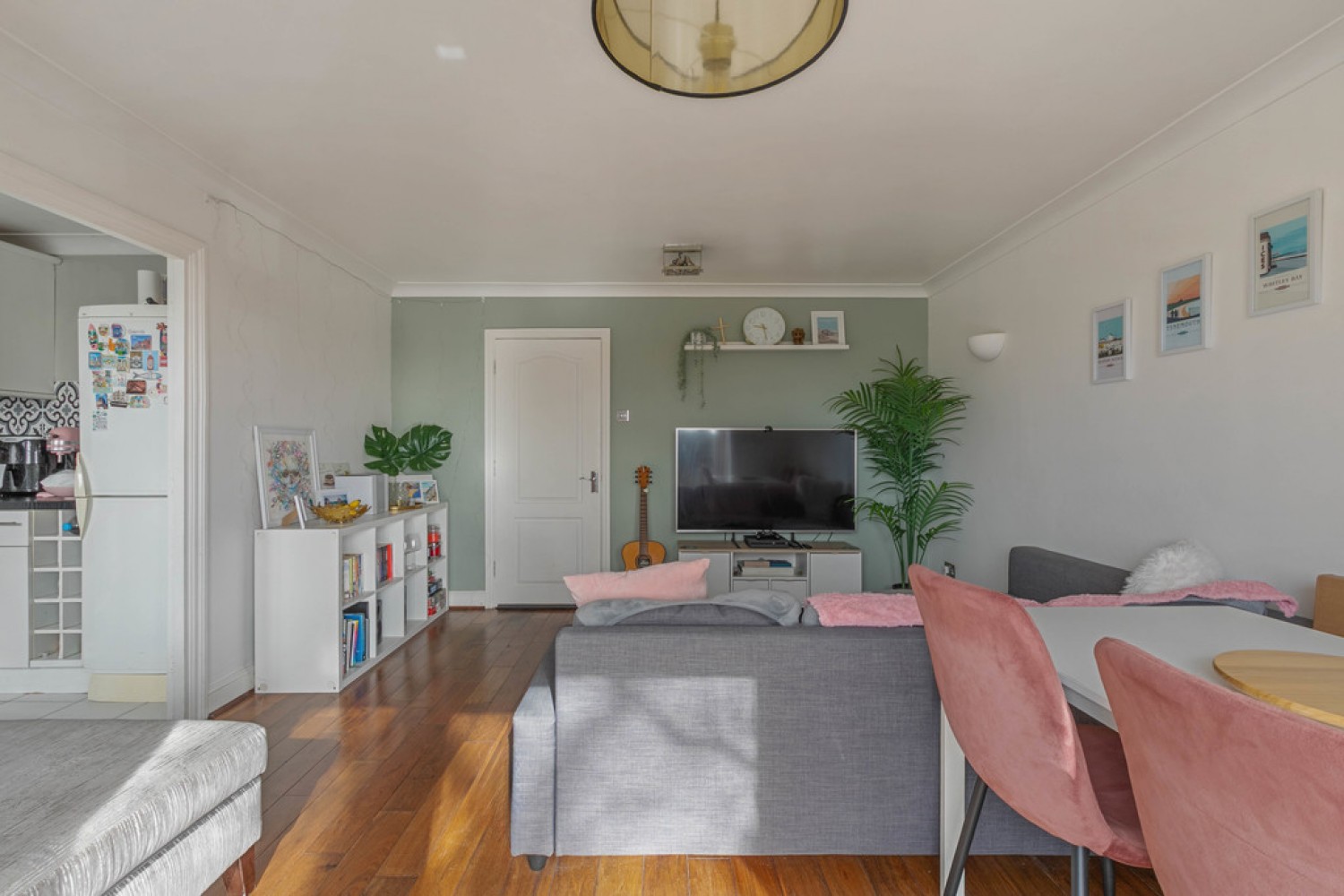 2 bedroom Flat for Sale South Norwood, London, Greater London