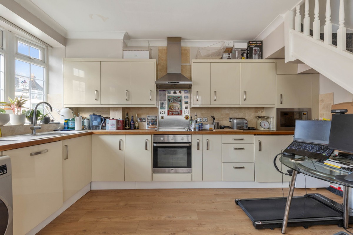 Golden Mews, 15 Howard Road