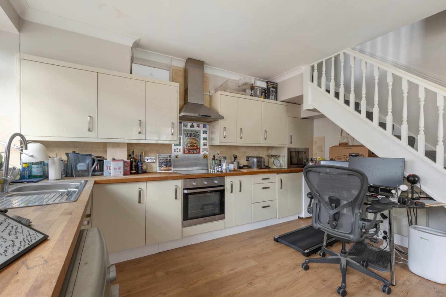 1 bedroom Flat for Sale Golden Mews, 15 Howard Road